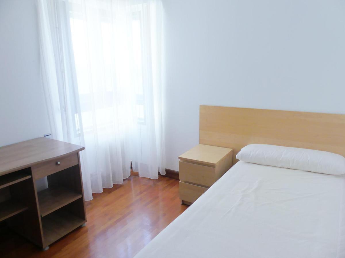 Apartamento Luminoso, Funcional Y Amplio En Zona Hospitalaria ปัมโปลนา ภายนอก รูปภาพ